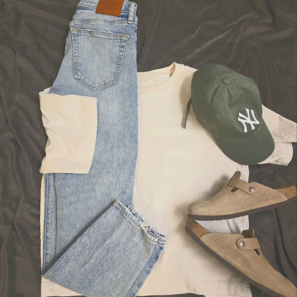 Premium Heavyweight Cropped Tee